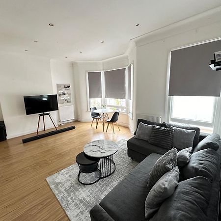 Spacious 2 Bed Flat In Londra Dış mekan fotoğraf