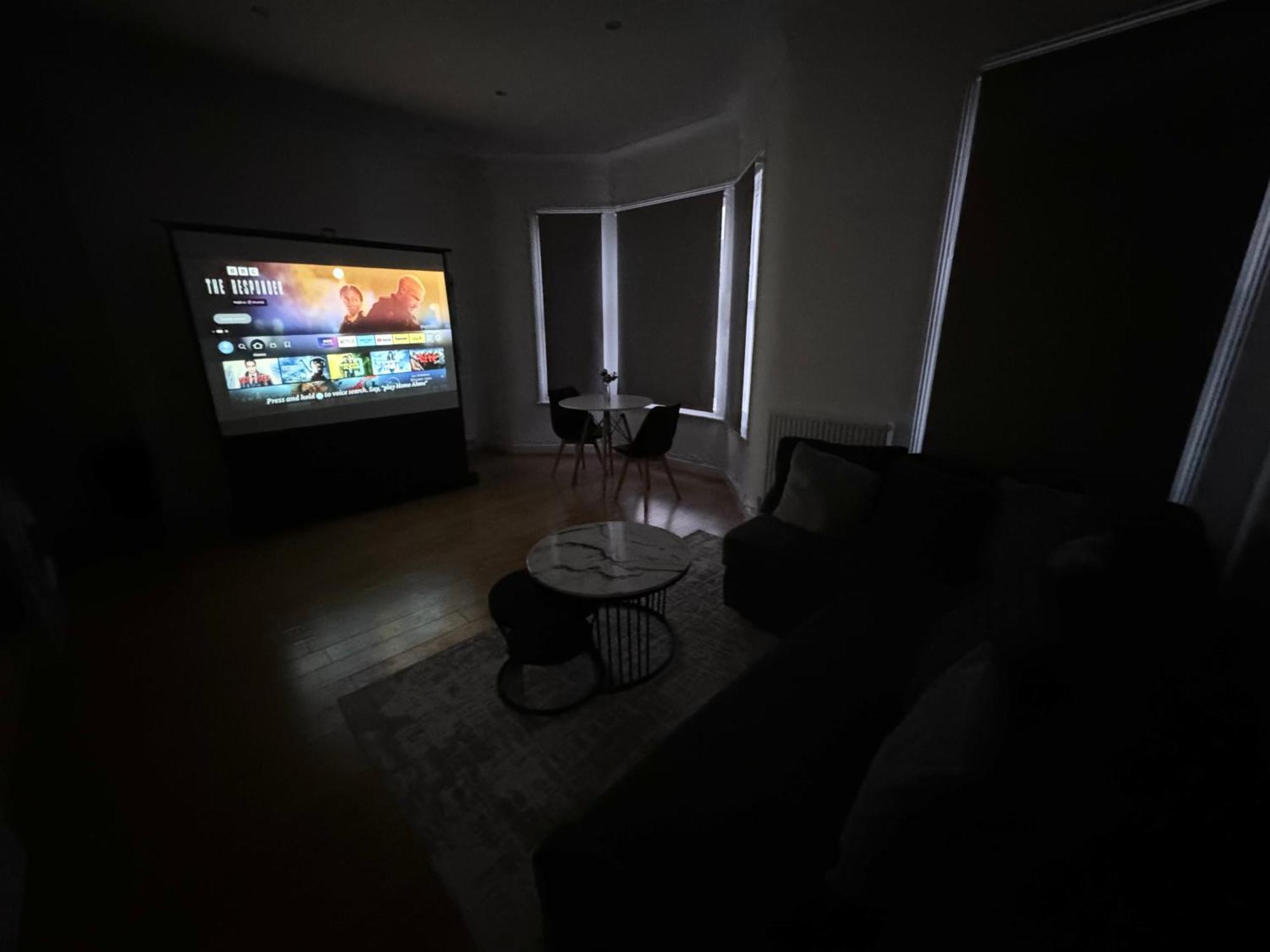 Spacious 2 Bed Flat In Londra Dış mekan fotoğraf